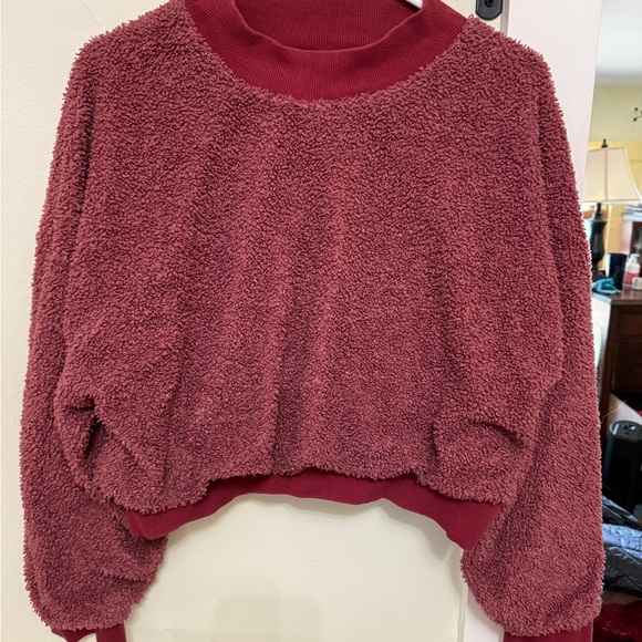 Fabletics Burgundy Women's Crew Neck Sweater - Picture 3 of 3